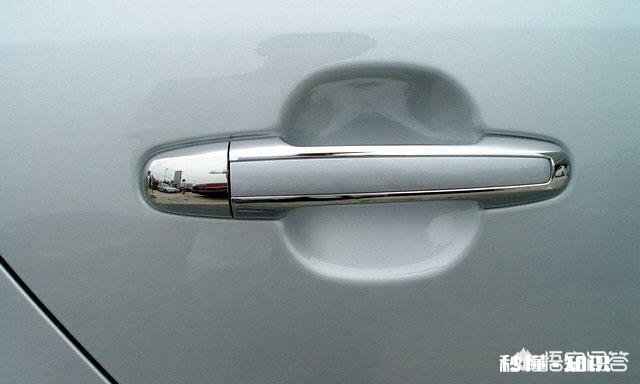 怎么样提醒别人轻点关车门