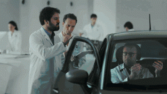 怎么样提醒别人轻点关车门