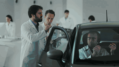 怎么样提醒别人轻点关车门