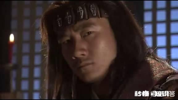 金庸武侠里，丐帮的招牌武功是降龙十八掌还是打狗棒哪一门厉害