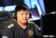 RNG拼了，为进世界赛全队8人凌晨三点一起训练，同进退共患难，这支RNG有冠军相吗