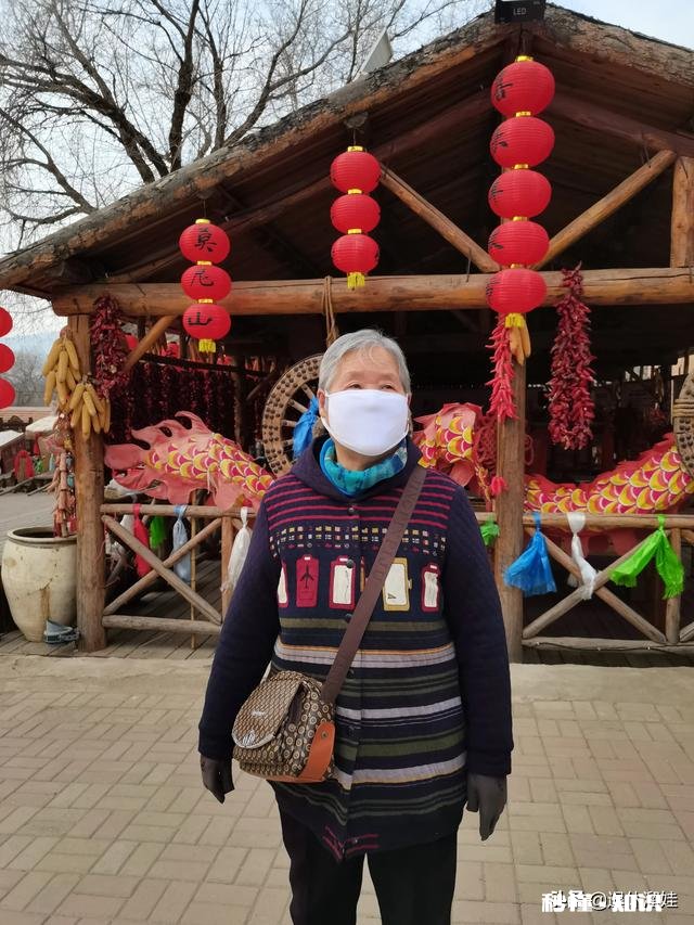 当父母身体不舒服时作为子女应该怎么办才能让他们感觉温暖