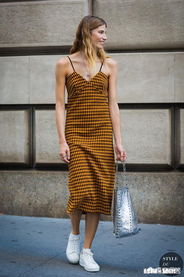 为什么有的女孩会喜欢天天穿连衣裙