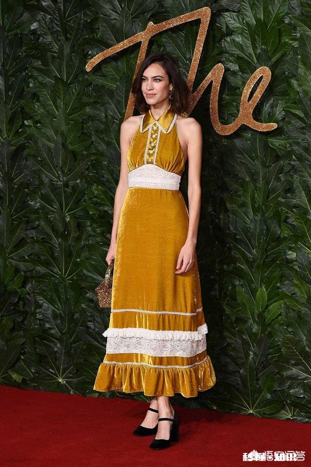 为什么有的女孩会喜欢天天穿连衣裙