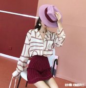 春夏交替，穿什么样的衣服，拍照片会很好看