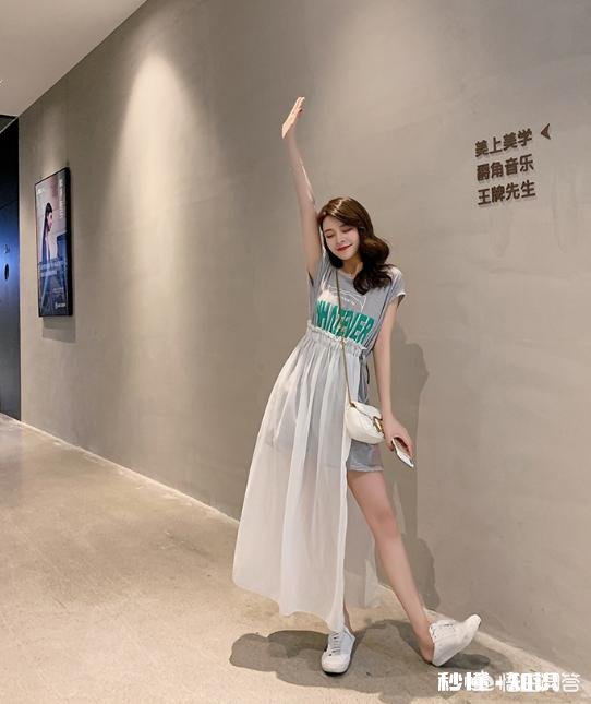 春夏交替，穿什么样的衣服，拍照片会很好看