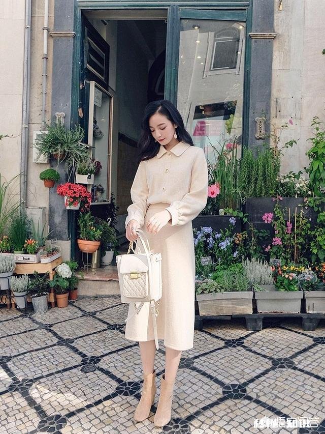 春夏交替，穿什么样的衣服，拍照片会很好看