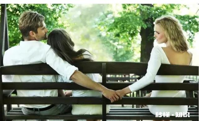 闺蜜出差了，无意发现她被即将结婚的男友绿了，该不该告诉她