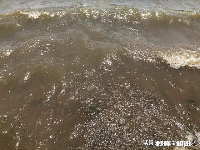 请教钓鱼爱好者，怎样掌握铅的克数