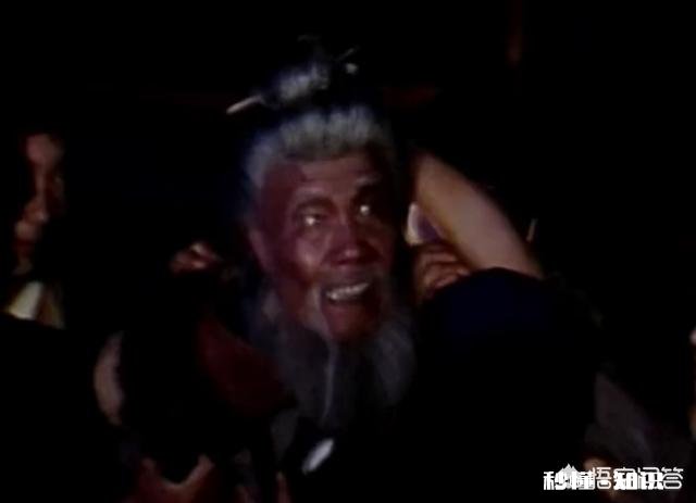 《红楼梦》中宁国府焦大，本是功高年老，却不受待见，这是啥原因