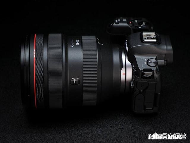 24-70和28-70，都是微单镜头。差在哪里了买哪一个