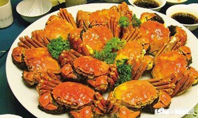 中秋团圆了，你们会吃哪些菜喝哪些酒呢