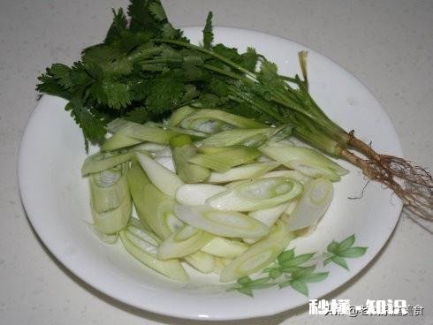 肥肠锅仔饭店的做法