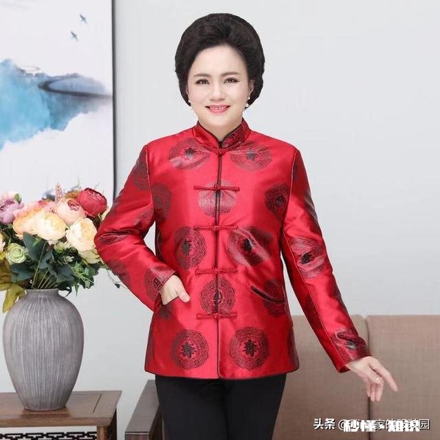 唐装配什么裤子好看