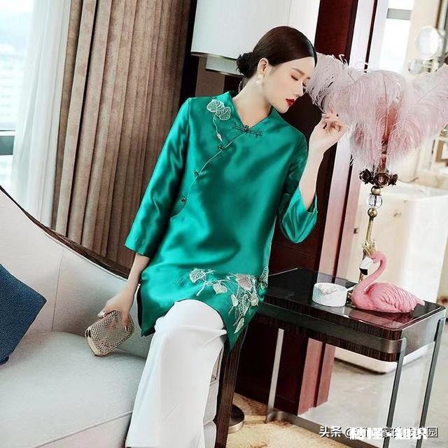 唐装配什么裤子好看