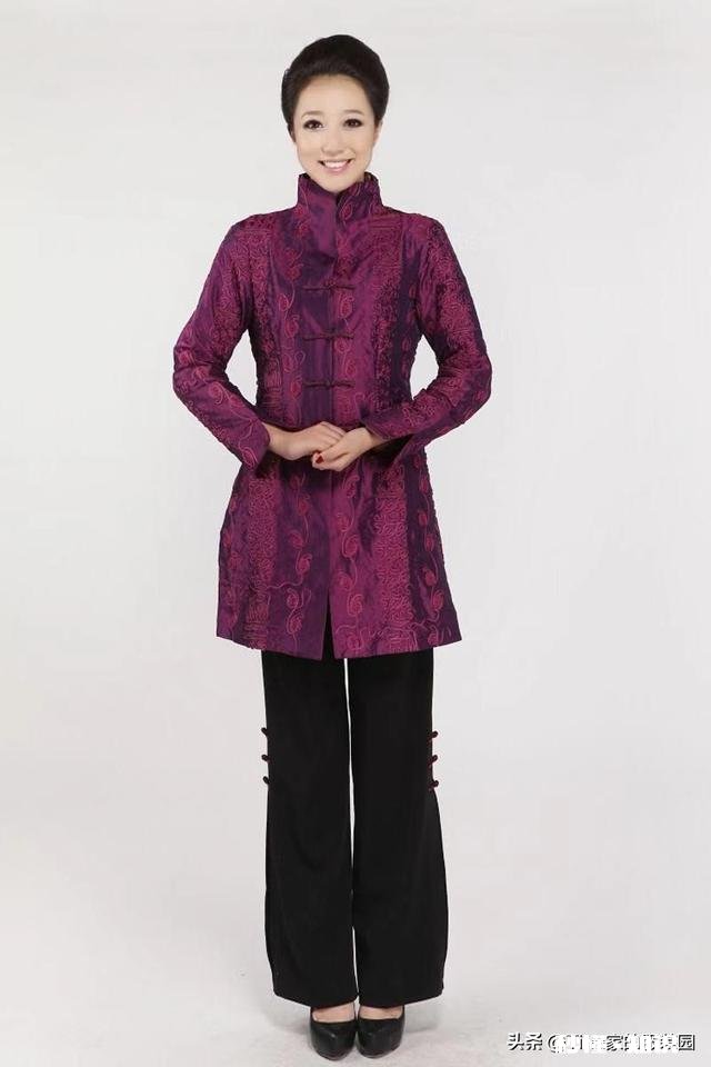 唐装配什么裤子好看