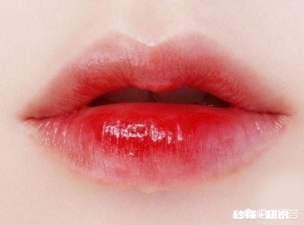 用化妆水之前要用保湿的水乳吗