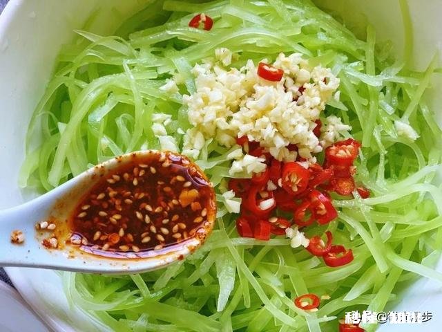 如何做出好吃的凉拌莴笋?去哪里学