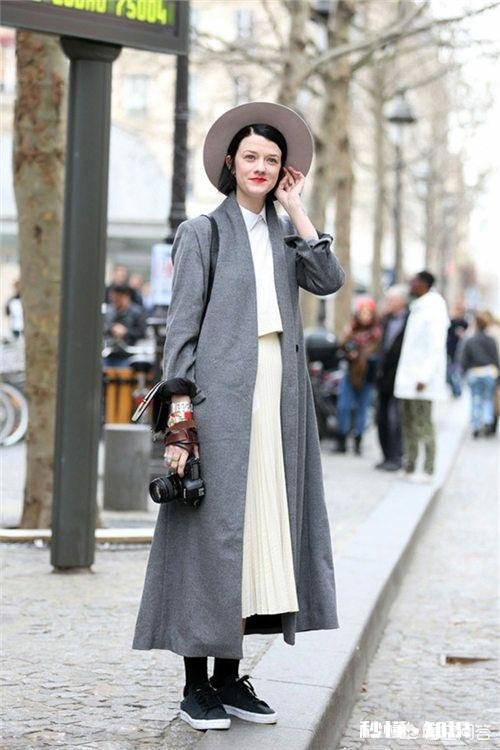 为什么有些女人夏天那么热穿裤子，冬天特冷确不穿长裤