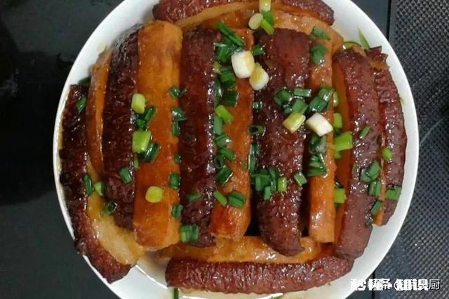 不放梅菜的扣肉，放什么佐料好吃