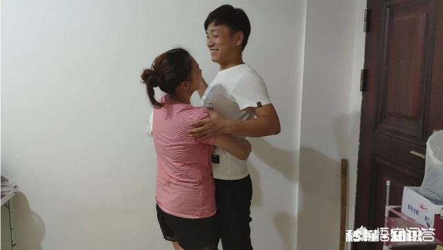 如果你的男朋友没钱买房，要你和他一起供房子，你的父母不同意该怎么办