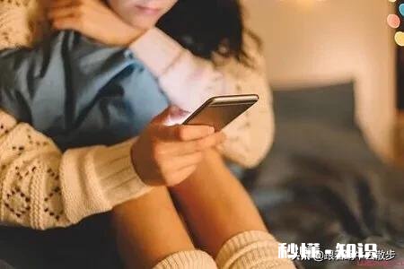 网恋两年，很会撩人但从来没有一点实际行动的男生是什么心理