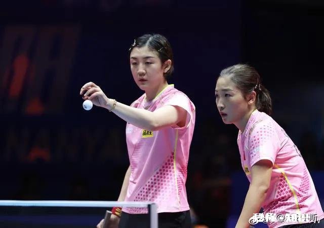 陈梦和刘诗雯双打还不错，为啥输给了孙颖莎和王曼昱
