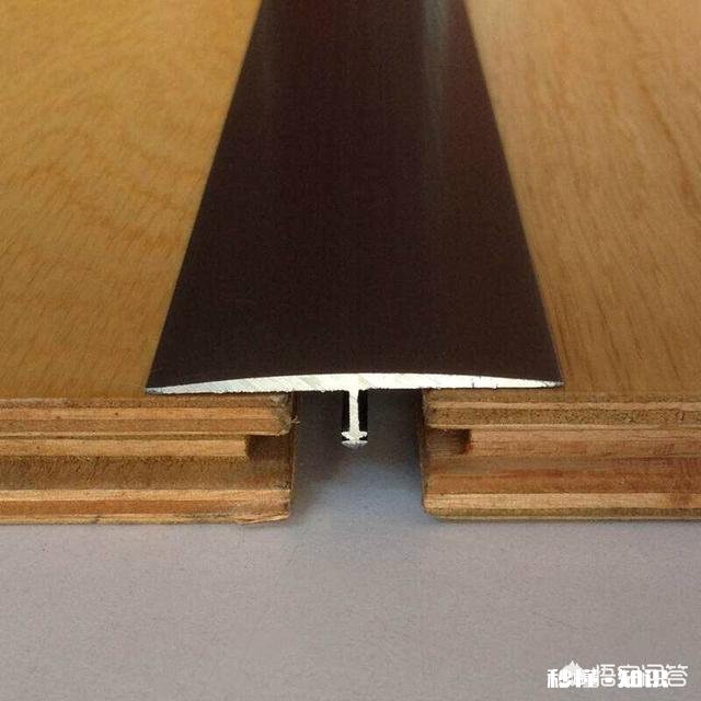 为什么厕所门下面要抬高2-3CM这样设计的原因是什么