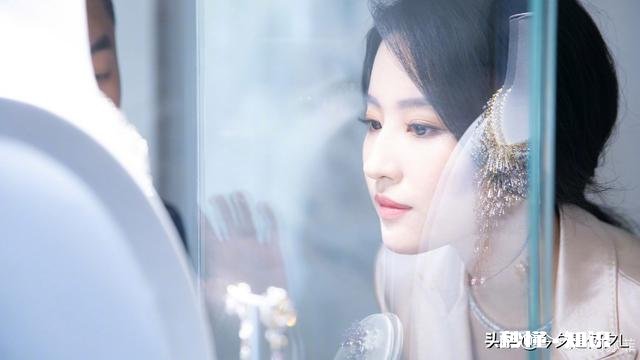 能给我刘亦菲的美照吗