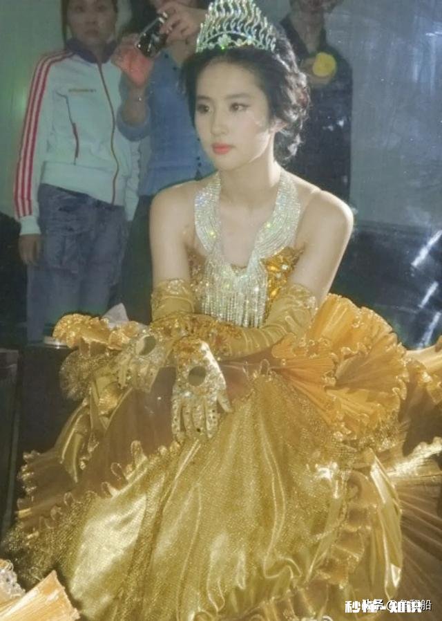 能给我刘亦菲的美照吗