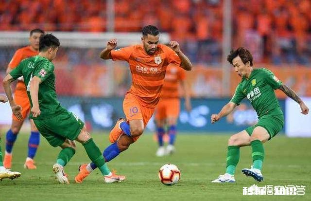 鲁能战胜国安，阵容变化很大，有哪些新的发现呢