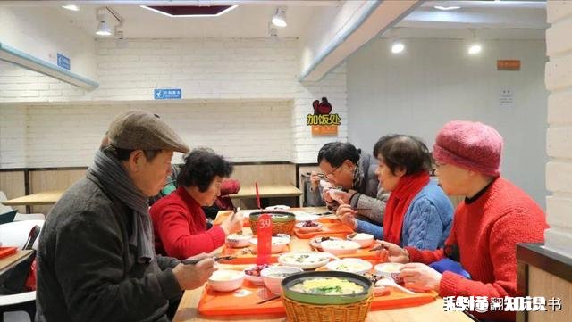 建小区食堂,是不是要彻底灭了外卖