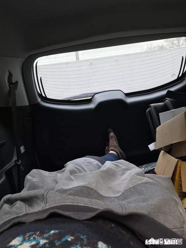 18款汉兰达天窗都是全景天窗吗，没有小窗吗