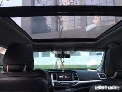 18款汉兰达天窗都是全景天窗吗，没有小窗吗