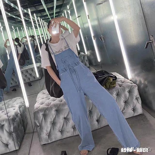 想知道屁股大腰细的女孩都穿什么牛仔裤