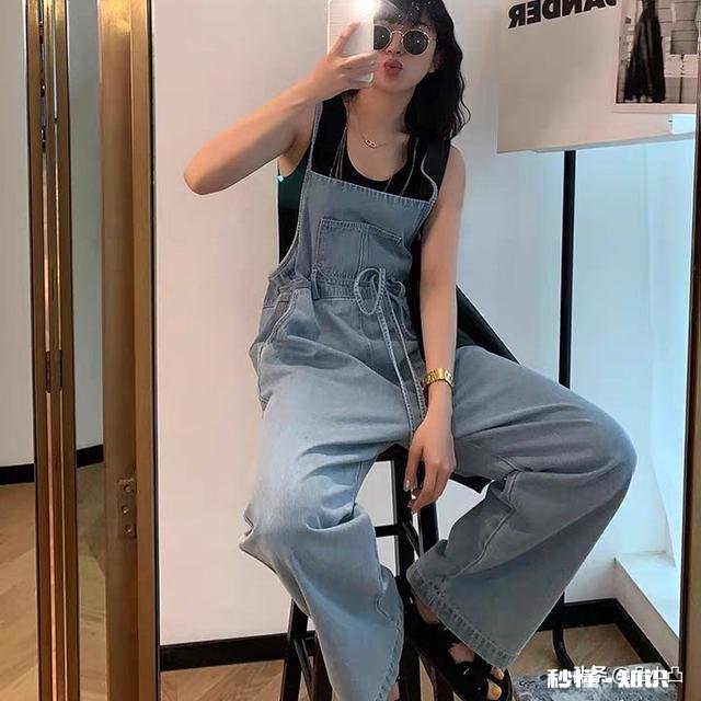 想知道屁股大腰细的女孩都穿什么牛仔裤