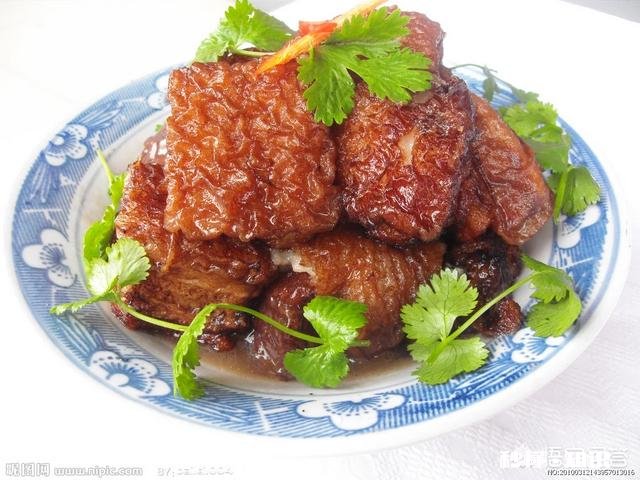 七八十年代喜宴上的肥而不腻的肉是怎么做的