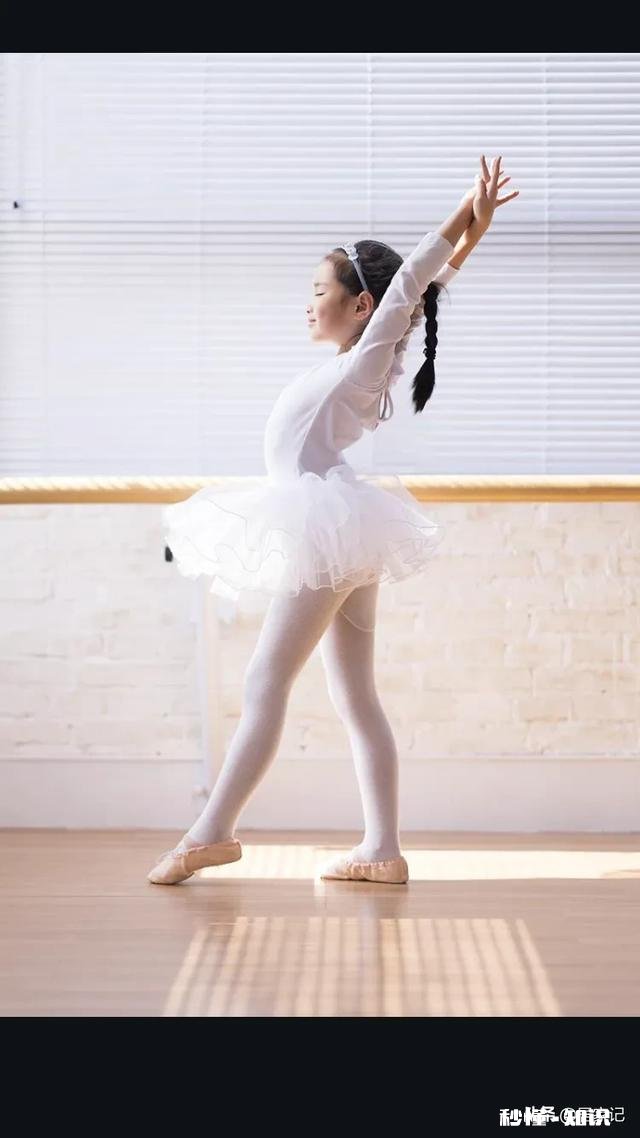 五岁女宝宝喜欢跳舞,该不该学舞蹈,好纠结