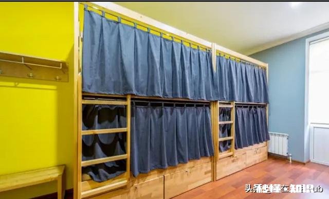 如何看待江苏一高校禁止学生在宿舍挂床帘