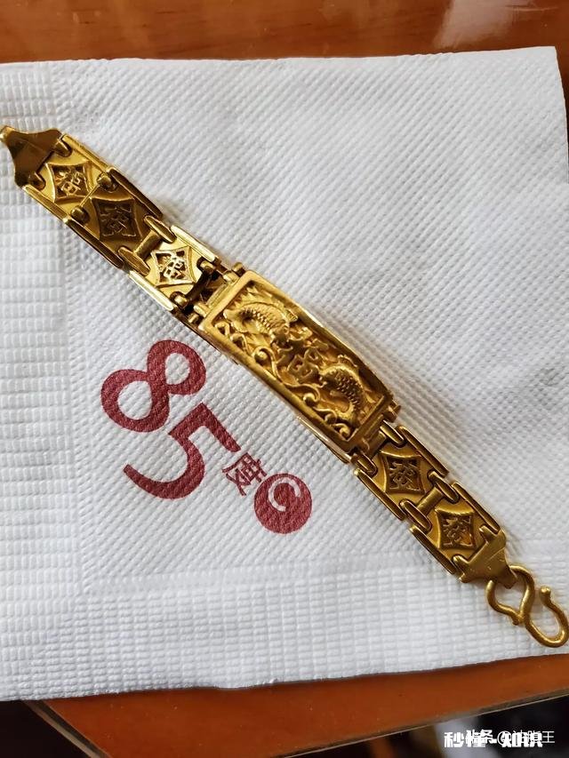 二次打造的首饰回收价格一样吗