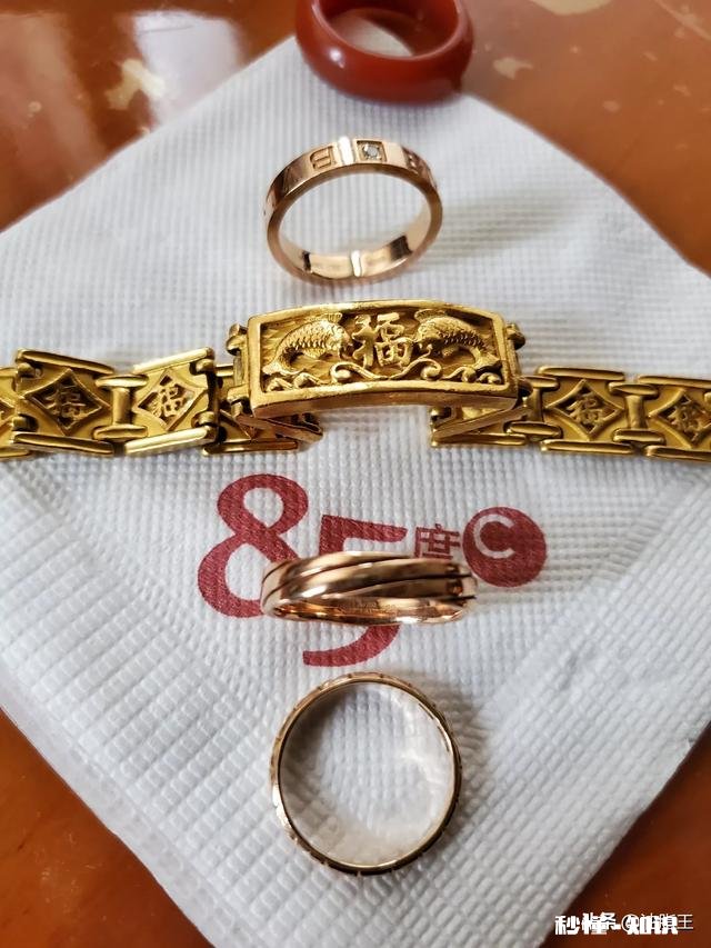 二次打造的首饰回收价格一样吗