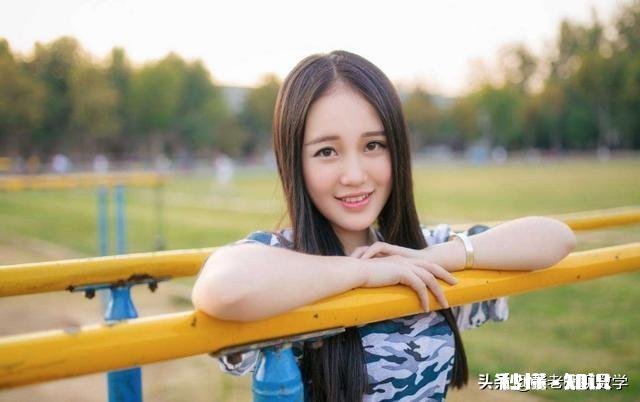 在疫情期间，学校让交学费，合理吗私立学校