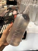 卸妆油和卸妆水哪个好用求推荐