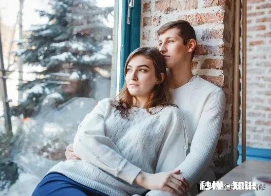 被渣男以忘不了前任的理由甩了，想报复他值得吗