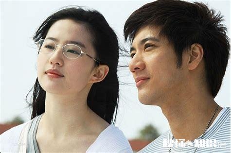 男生和比自己小六七岁的女生谈恋爱是什么感觉