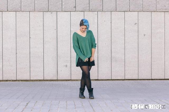 父母不让孩子染发化妆的多吗为什么