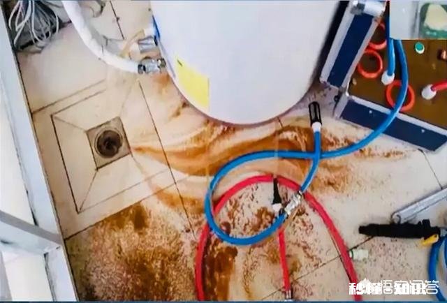 洗澡热水器放出来的热水很小，怎样解决