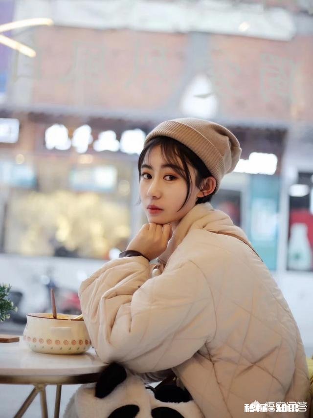 七个老师一起家访，是不是证明这个学生学习很好