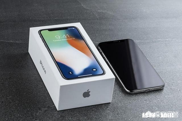 是三千五买个switch好还是八千买个苹果X