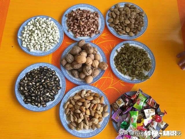 每天上下班通勤40公里，求推荐1万左右的踏板摩托